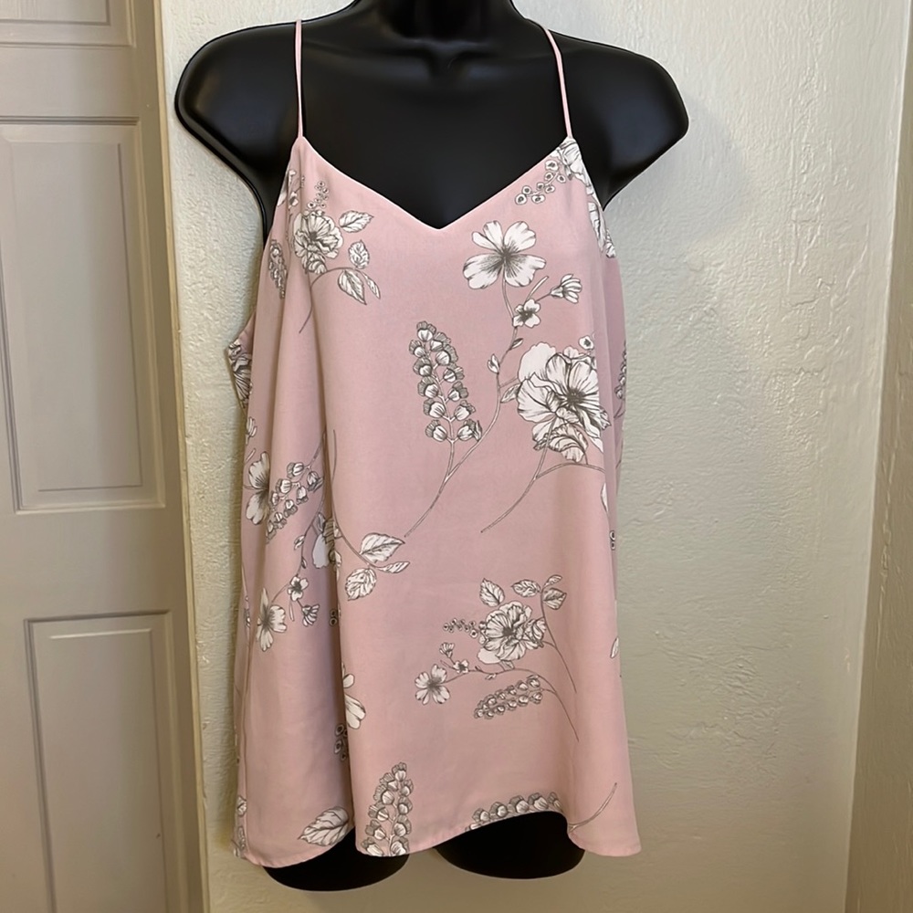 Dusty Pink & White tank sz M